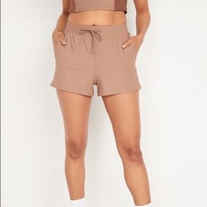 Old Navy Powersoft Shorts S NWT Rare Earth